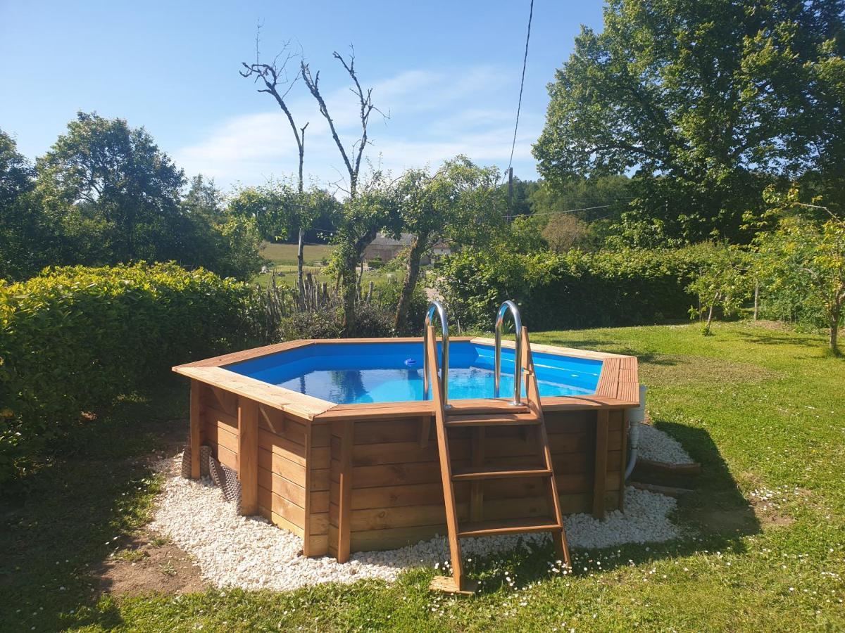 Bay Cottage Gite, Busserolles. Luaran gambar