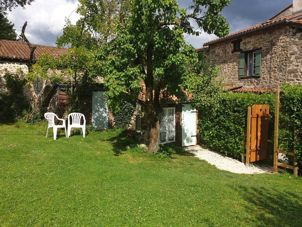 Bay Cottage Gite, Busserolles. Luaran gambar